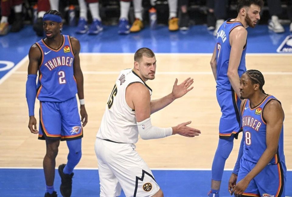 om, 拉拉维亚, GNklx